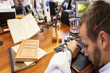 卡地亚手表哈尔滨售后维修点位置